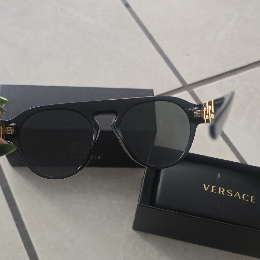 Versace Classic Black Sunglasses